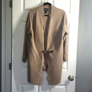 Cardigan with buckle